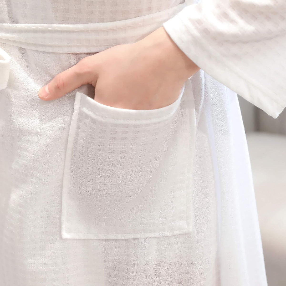 Rojeam Men's Kimono Waffle Robe Unisex Lightweight Soft Knee Length Spa Bathrobe Sleepwear with Pockets