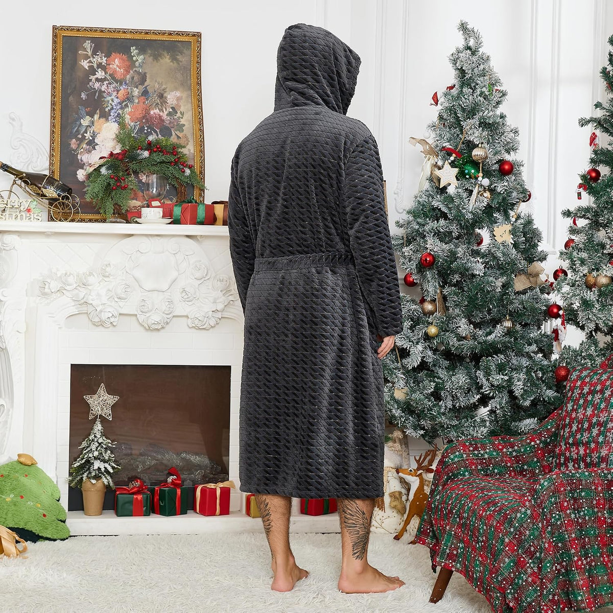 U2SKIIN Mens Plush Fleece Hooded Robe, Soft Warm Long Bathrobe with Pockets, Cozy Spa Shower Robe for Men